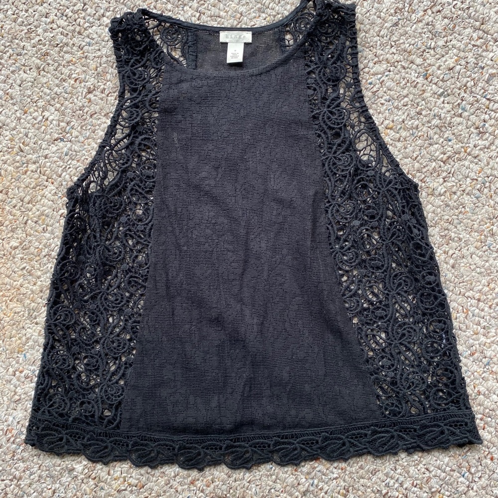 Lacy knit Hinge blouse